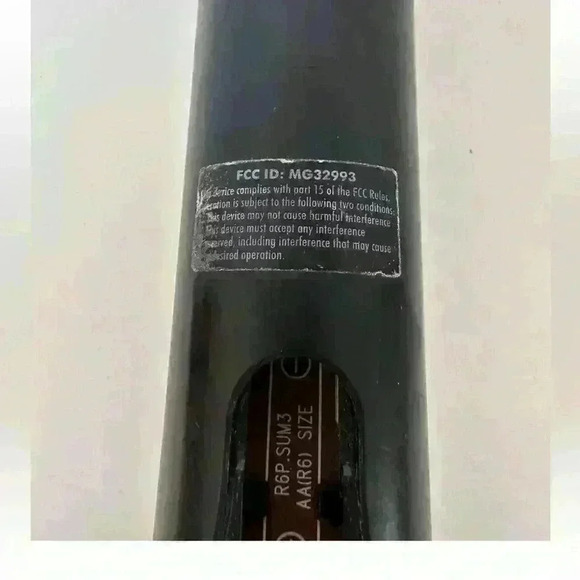 Direct TV Remote Control R6P Sum 3 AA(R6) -Tested And Works - Picture 3 of 4